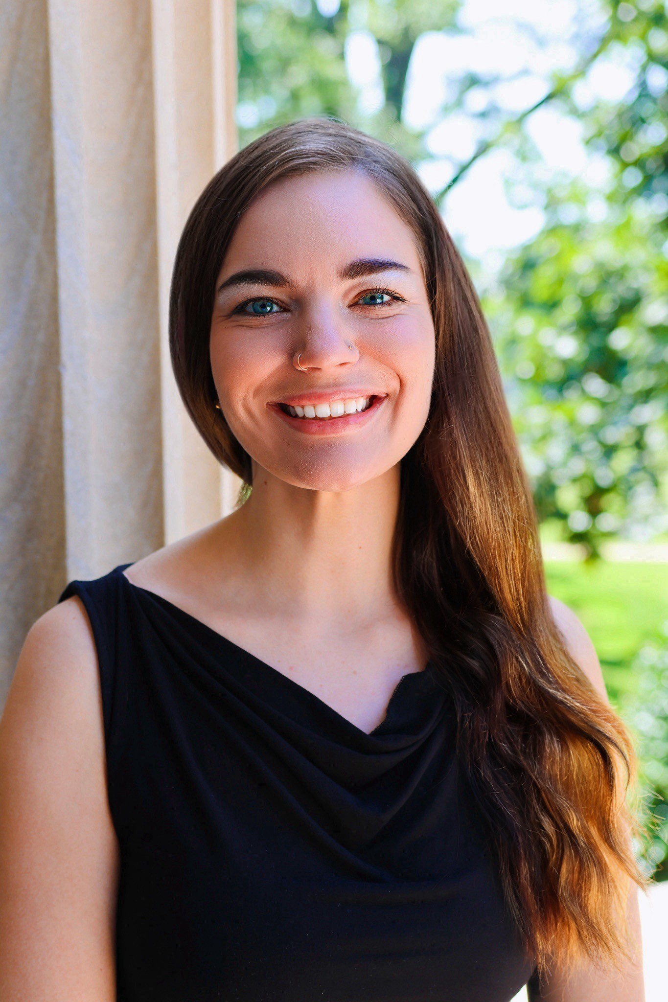 Megan Davenport Headshot